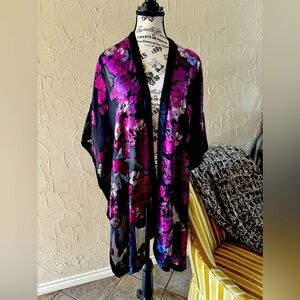 J. Jill Black and Pink Floral Kimono